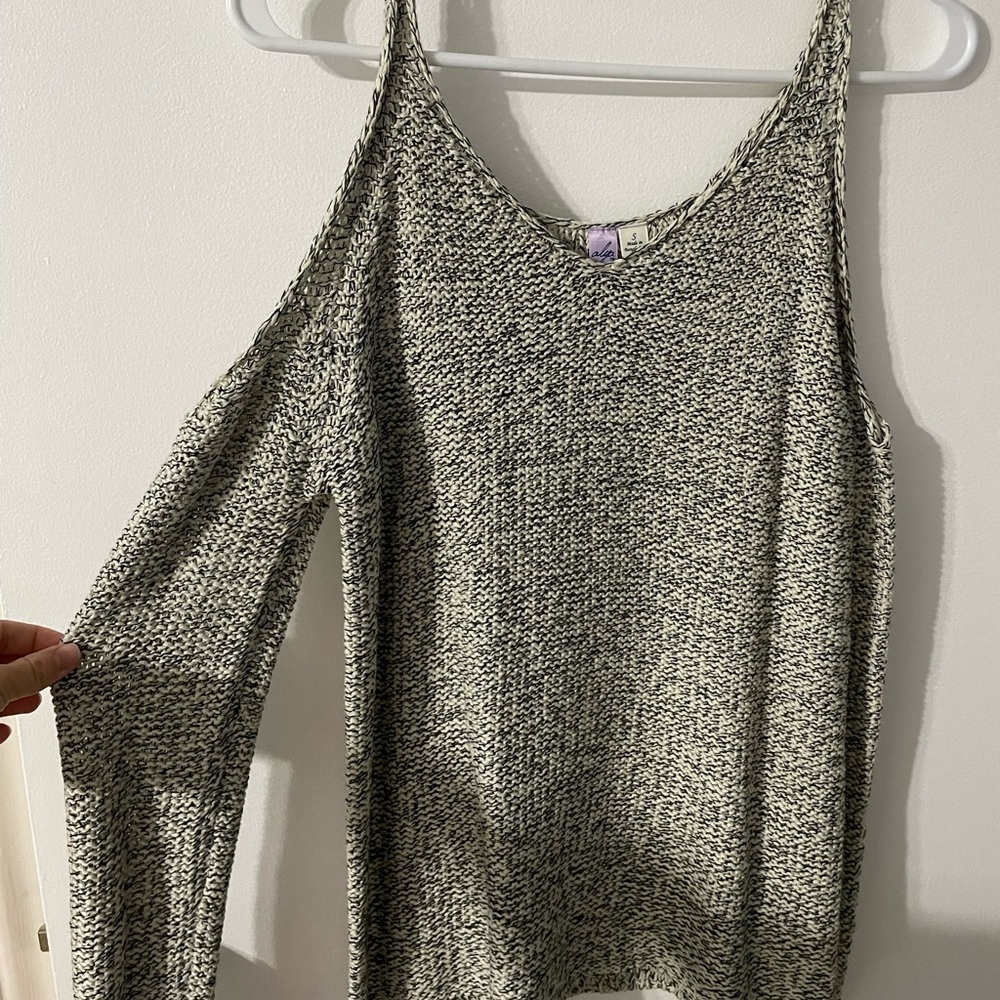 Open shoulder long sleeve sweater